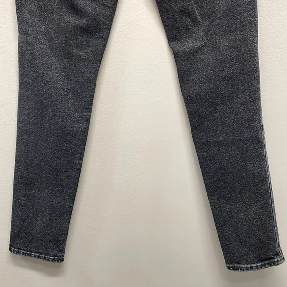 NWOT Levi’s 721 High Rise Skinny Black Wash Denim Jeans Distressed 26 - Picture 6 of 15